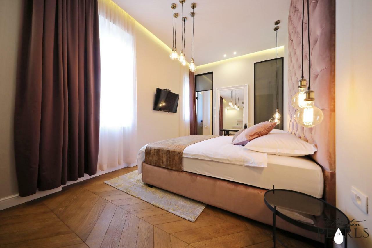 Three Pearls Deluxe Rooms & Studios Zadar Exterior foto