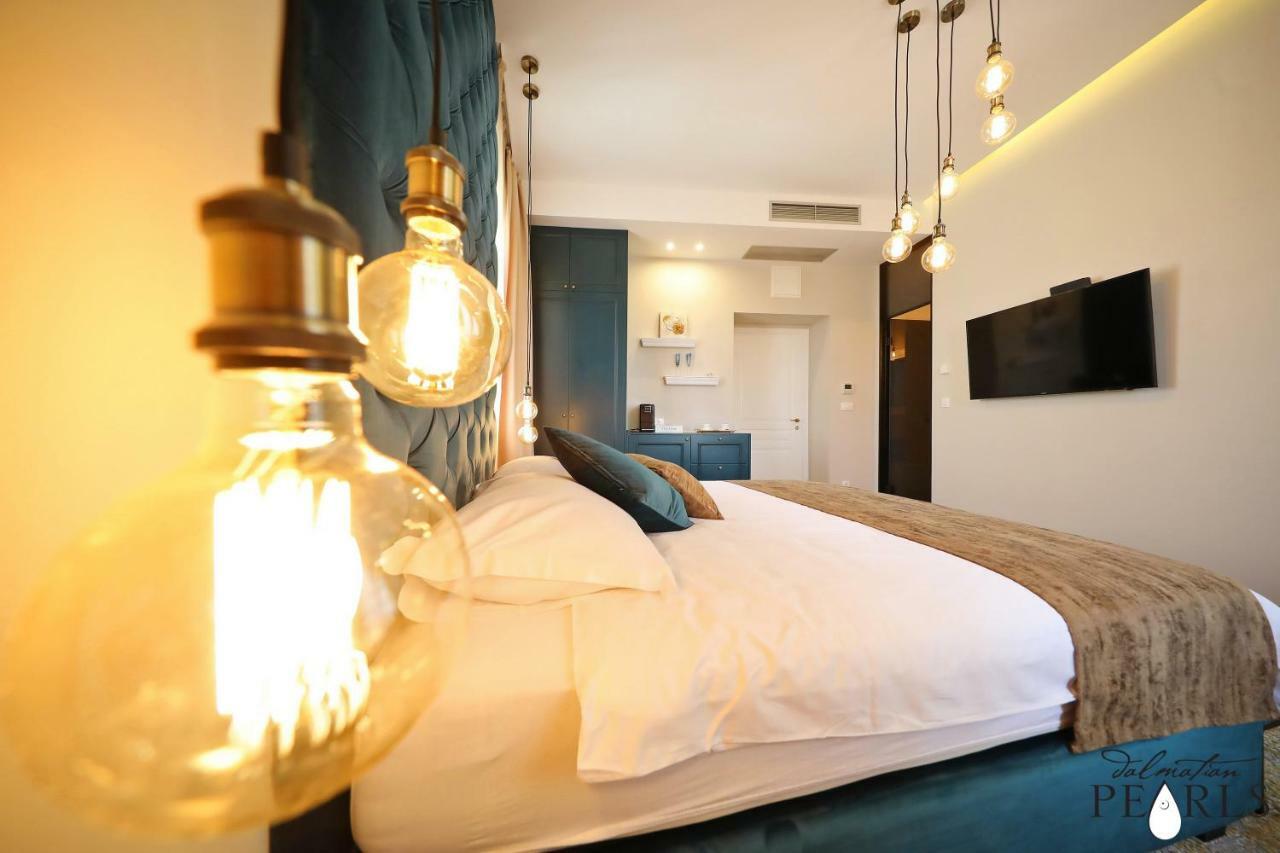 Three Pearls Deluxe Rooms & Studios Zadar Exterior foto